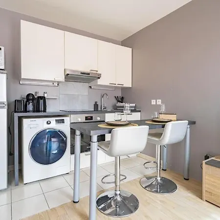 Rosa Apartment